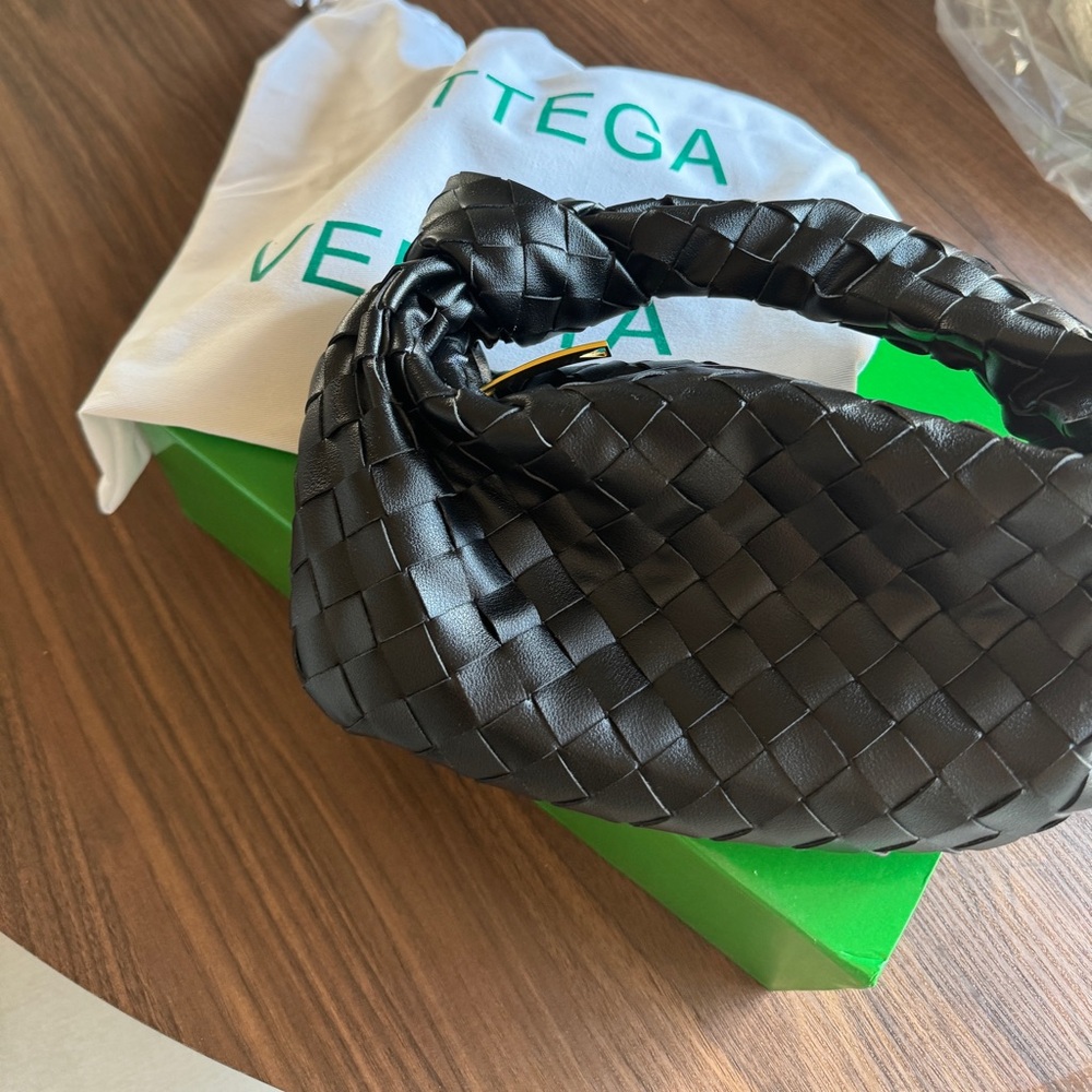 Bottega Veneta Black Intrecciato Leather Handbag